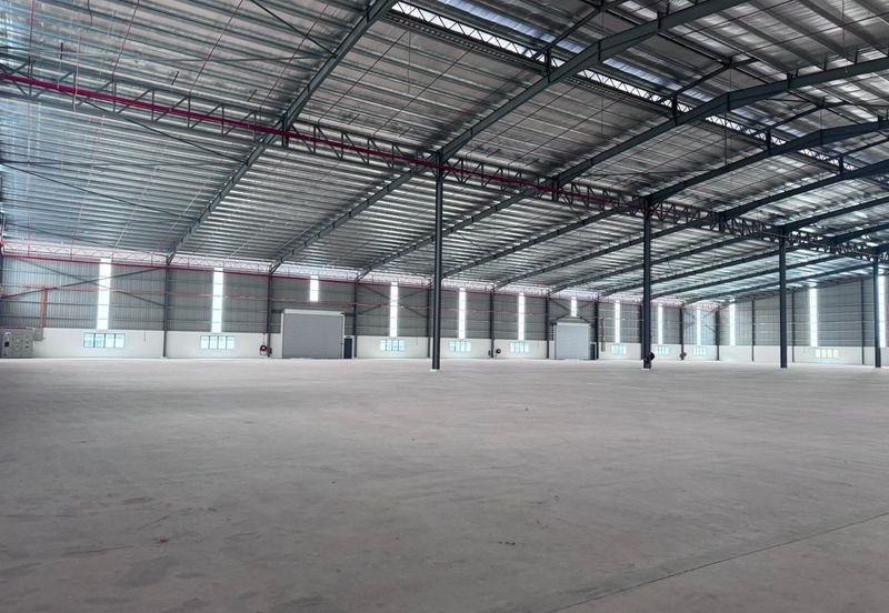 Senai Detached Factory For Sale