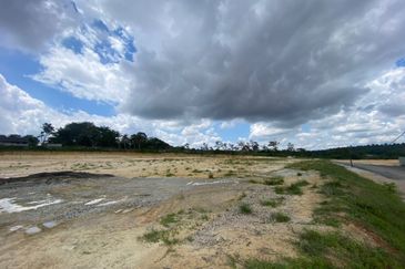 Pontian Land for Sale