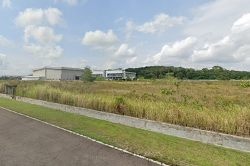 Pontian Land for Sale