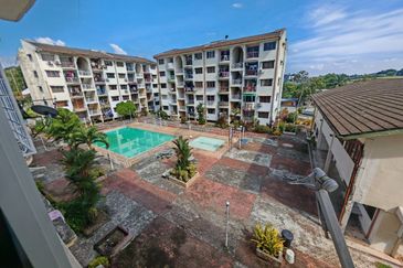 Sri Sentosa Condominium