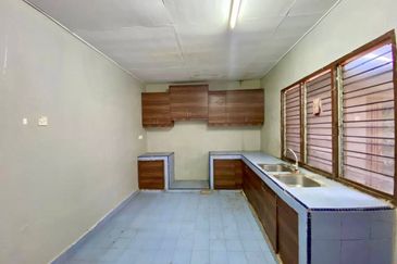 Taman Setia Jaya, Banting