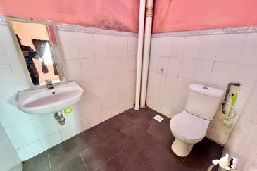 Pangsapuri Bayu Suria (Summerfields Apartments)