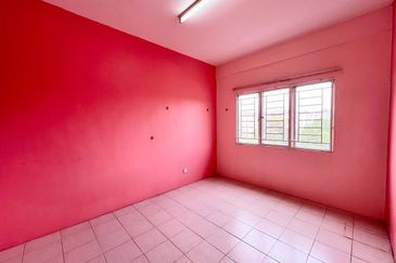 Pangsapuri Bayu Suria (Summerfields Apartments)