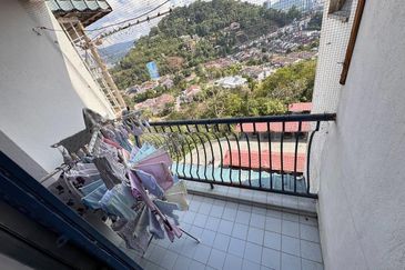 Desa View Towers Apartment