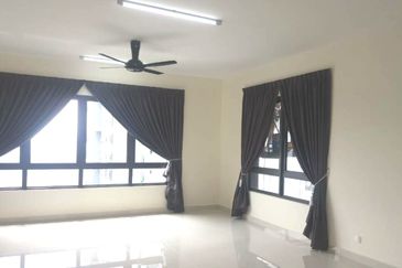 Pandora @ Tropicana Metropark