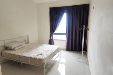 Pandora @ Tropicana Metropark