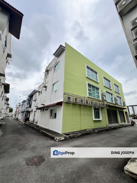 3 Story End unit shop in Taman  1 Legenda Melaka, Melaka, Melaka Tengah