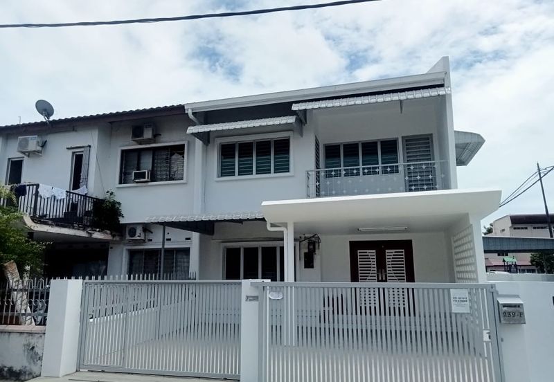 Corner unit double story house with extra land