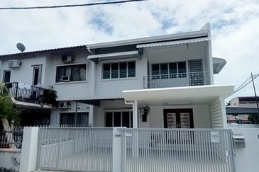 Corner unit double story house with extra land