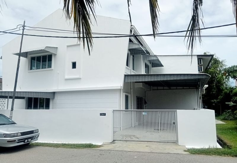 Corner unit double story house with extra land