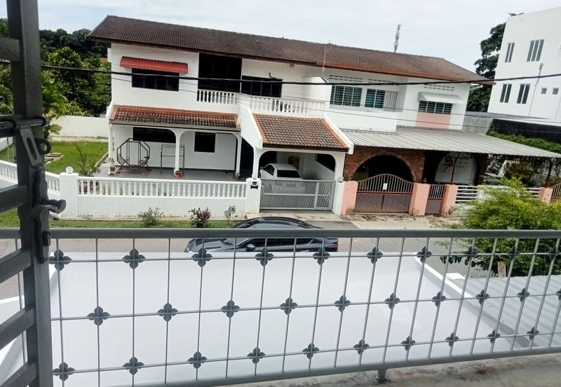 Corner unit double story house with extra land