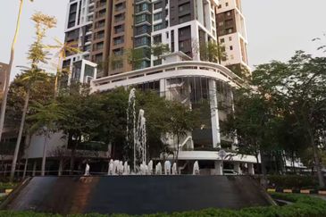 Lake Point Residence