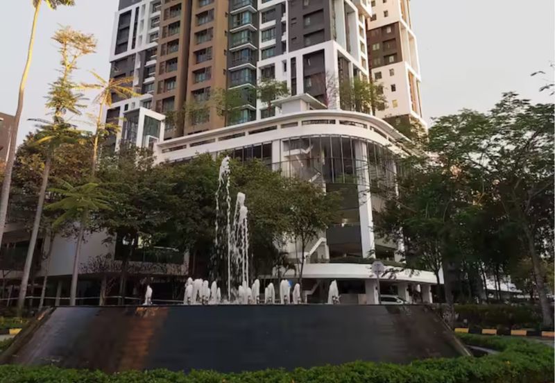 Lake Point Residence