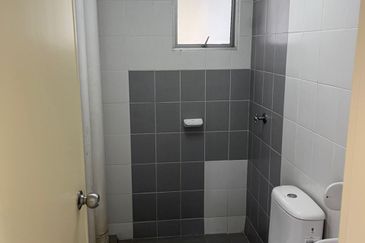 Seri Intan Apartments @ Setia Alam