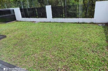 3Storey Semi D (Private Lift & Pool)