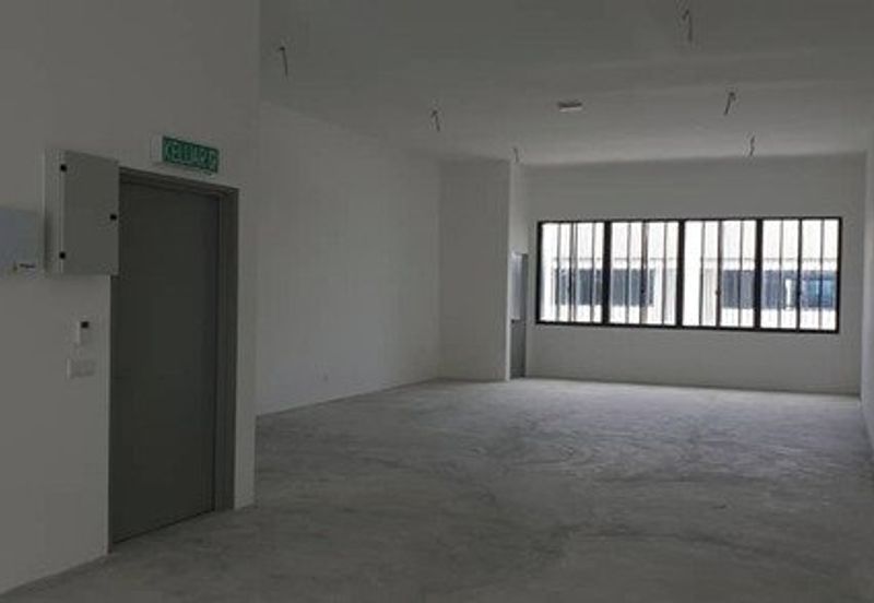 Double Storey Shoplot to Let 22x75 