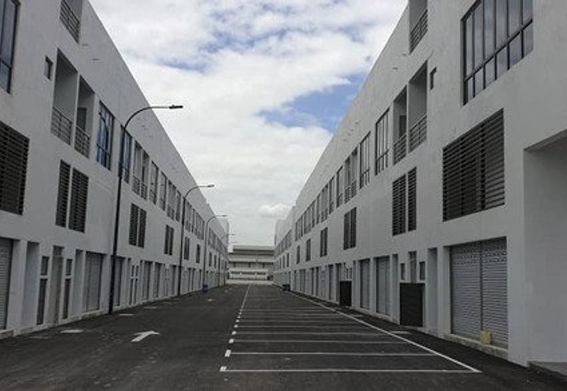 Double Storey Shoplot to Let 22x75 