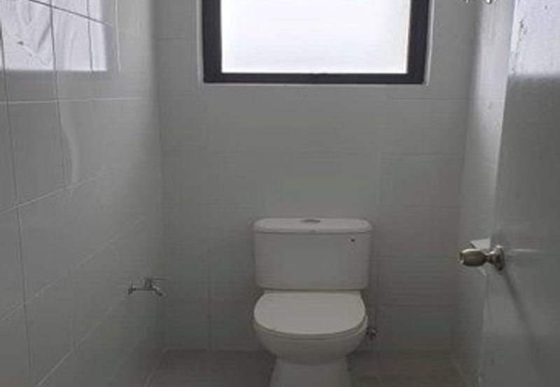 Double Storey Shoplot to Let 22x75 