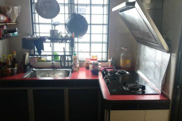 Puchong Utama Terrace House for Rent