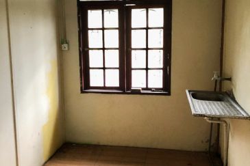 Single Storey Semi D Factory for Rent (1.7 Acres)