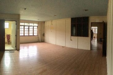 Single Storey Semi D Factory for Rent (1.7 Acres)