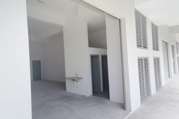 Park Place Shop for Rent 