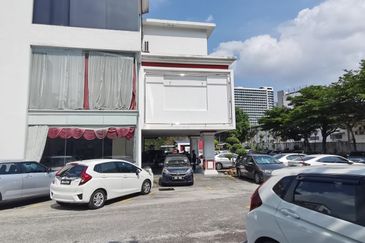 PJ Sec 13 Warehouse for Sale