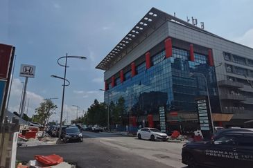 PJ Sec 13 Warehouse for Sale