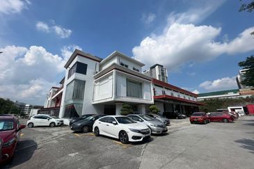 PJ Sec 13 Warehouse for Sale