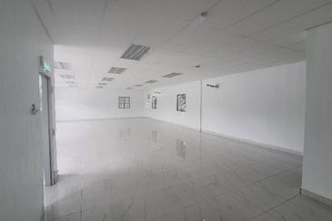 1.5 Acres Factory cum warehouse for rent