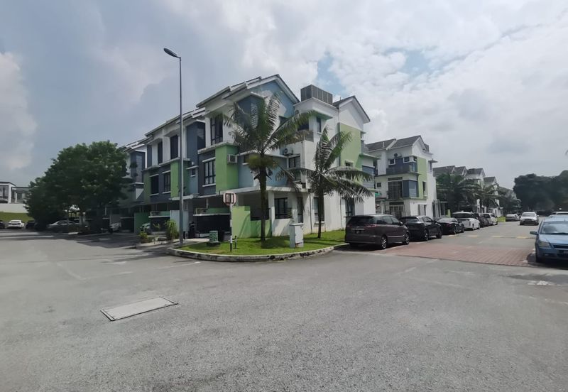 Park Villa Townhouse @  Bandar Bukit Puchong