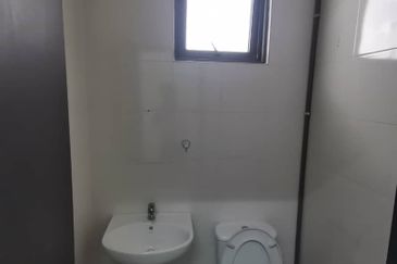 The Trillium @Lake Fields