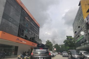 The Trillium @Lake Fields