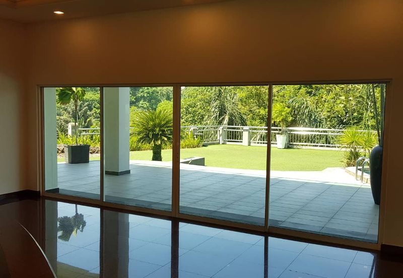 Kenny Hills 2 1/2 - Storey Luxury Bungalow for Sale 