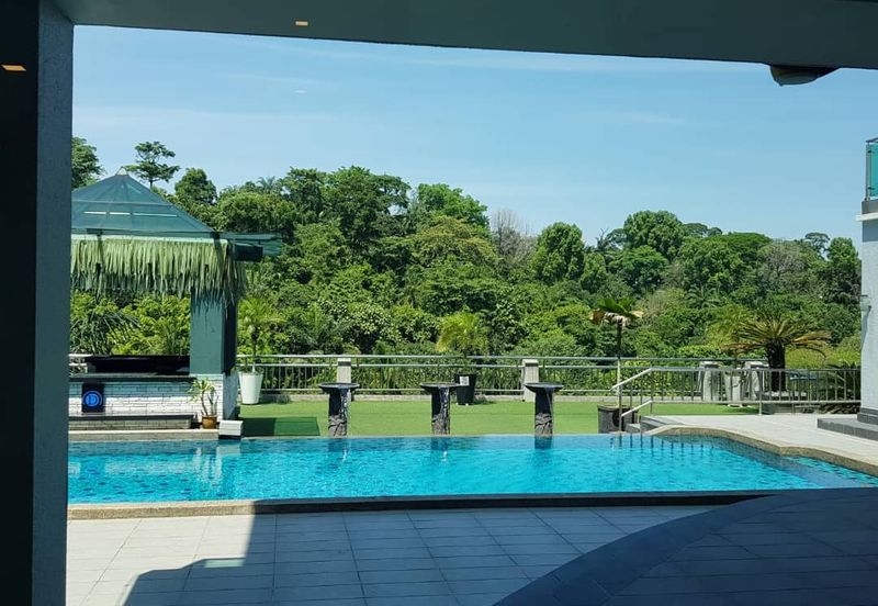 Kenny Hills 2 1/2 - Storey Luxury Bungalow for Sale 