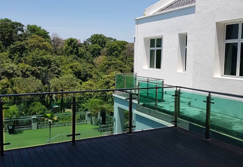 Kenny Hills 2 1/2 - Storey Luxury Bungalow for Sale 