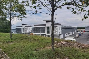 Sime Darby Industrial Land for Sale, Dengkil