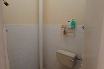 Double Storey Terrace House @ Taman Bahagia Cheras