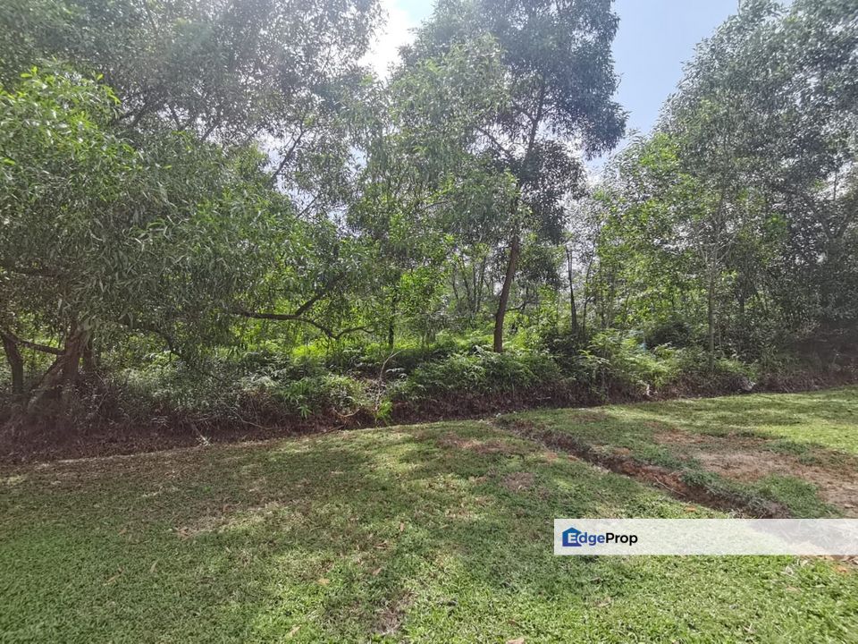 Heavy Industry Land for Sale (Roadside Freehold) @ Beranang, Selangor, Semenyih