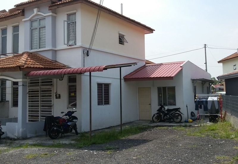 Rumah Teres 2 Tingkat @ Puchong