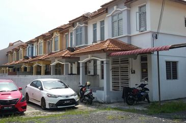 Rumah Teres 2 Tingkat @ Puchong