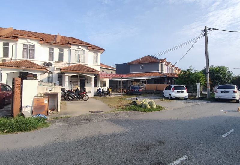 Rumah Teres 2 Tingkat @ Puchong