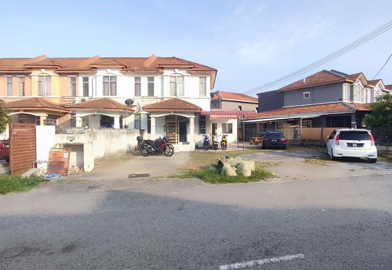 Rumah Teres 2 Tingkat @ Puchong