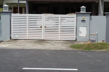 2 Storey Superlink House @ Puchong