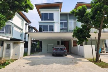 Parkfield Residences, Tropicana Heights