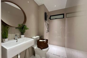 M Azura @ Setapak for Sale