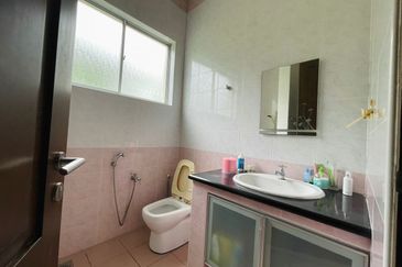 2 Storey Bungalow for Sale @ Taman Equine