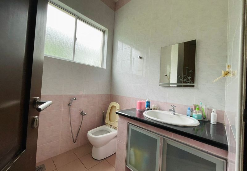 2 Storey Bungalow for Sale @ Taman Equine