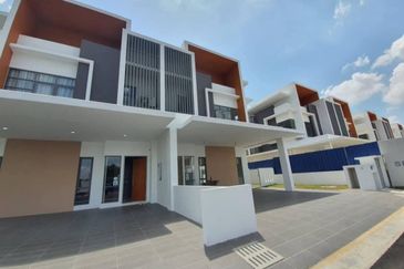 Semanja Kajang Semi-Detached for sale
