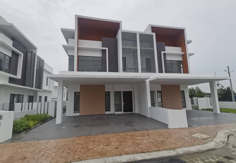Semanja Kajang Semi-Detached for sale
